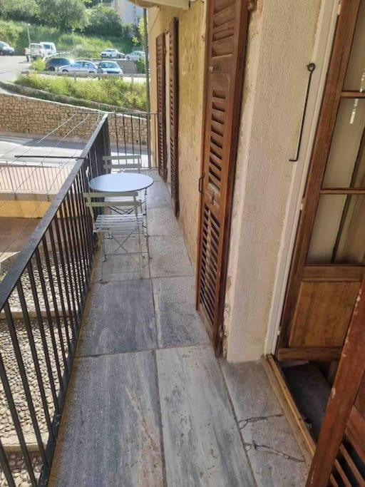 קורטה Appartement Au Coeur De La Ville מראה חיצוני תמונה
