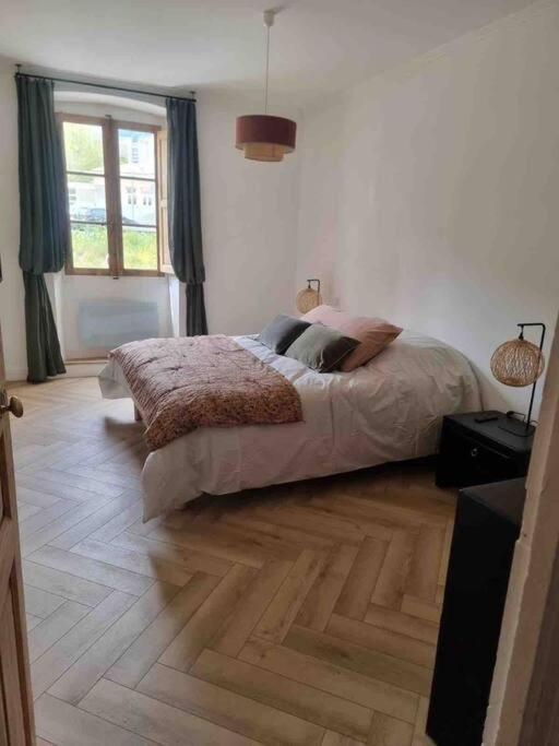 קורטה Appartement Au Coeur De La Ville מראה חיצוני תמונה